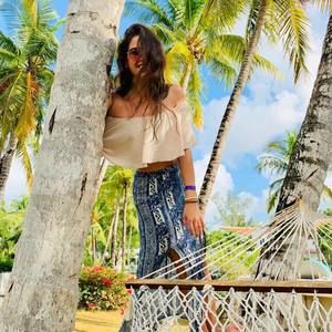 Meet your Posher, Nicole